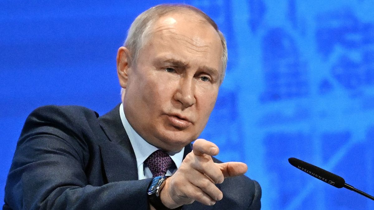 „Neuznáváme to.“ Rusko odmítá platnost mezinárodního zatykače na Putina